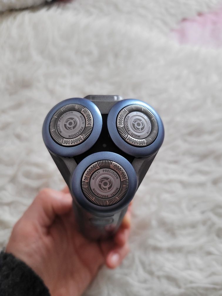 Golarka Philips Series 6000