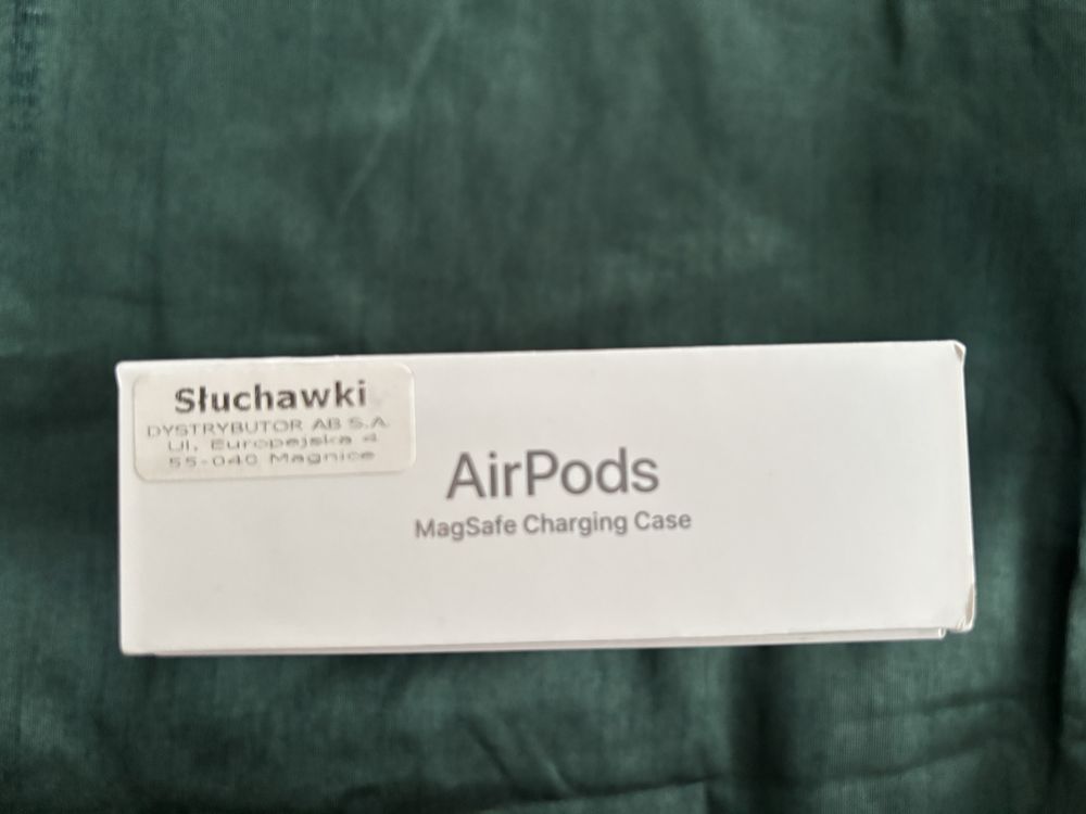 AirPods 3rd generation magsafe charging case