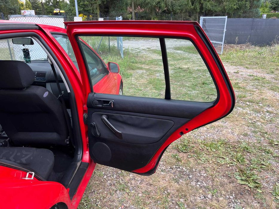 drzwi tył tylne prawe vw golf iv 4 1j0 1997 - 2006 5d 5 drzwi lp3g