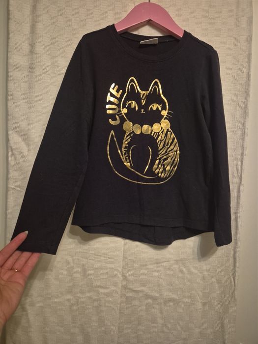 Czarna bluzka z kotkiem