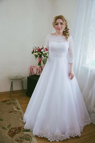 Продам свадебное платье,La Petra р.44-46