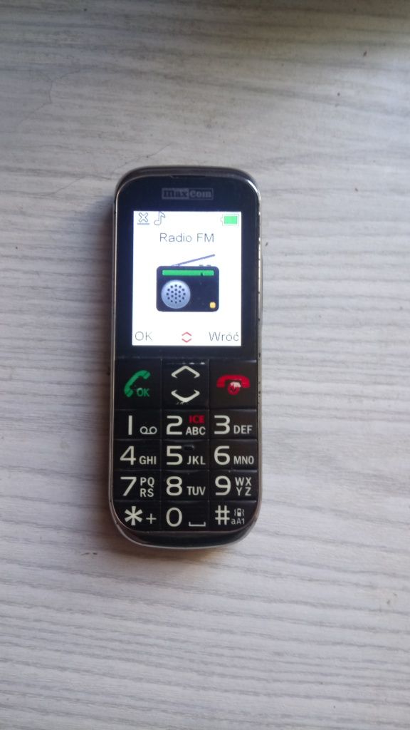 Telefony dla seniora i Samsung i Homtom