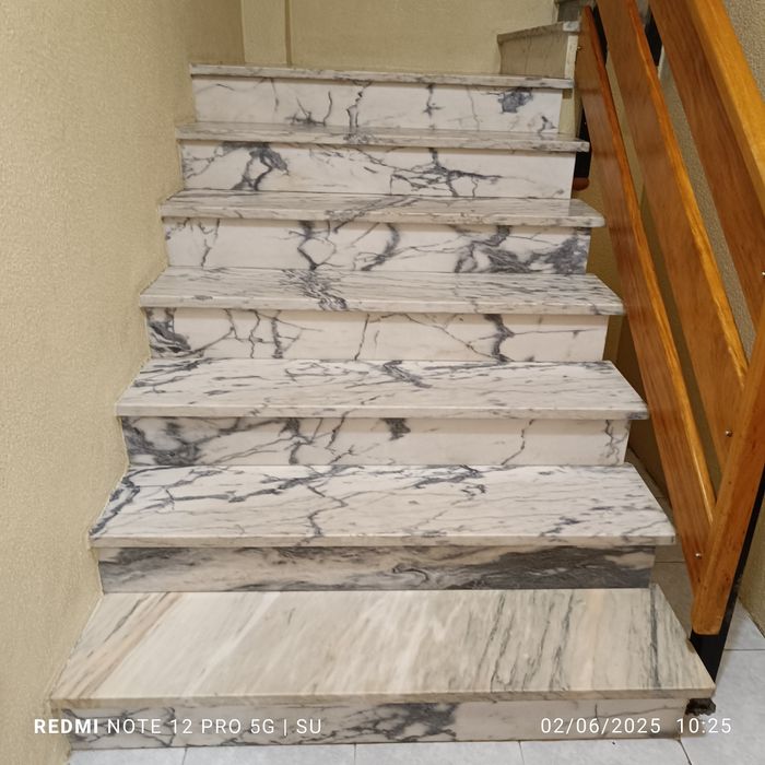 Limpeza de escadas ( procura)