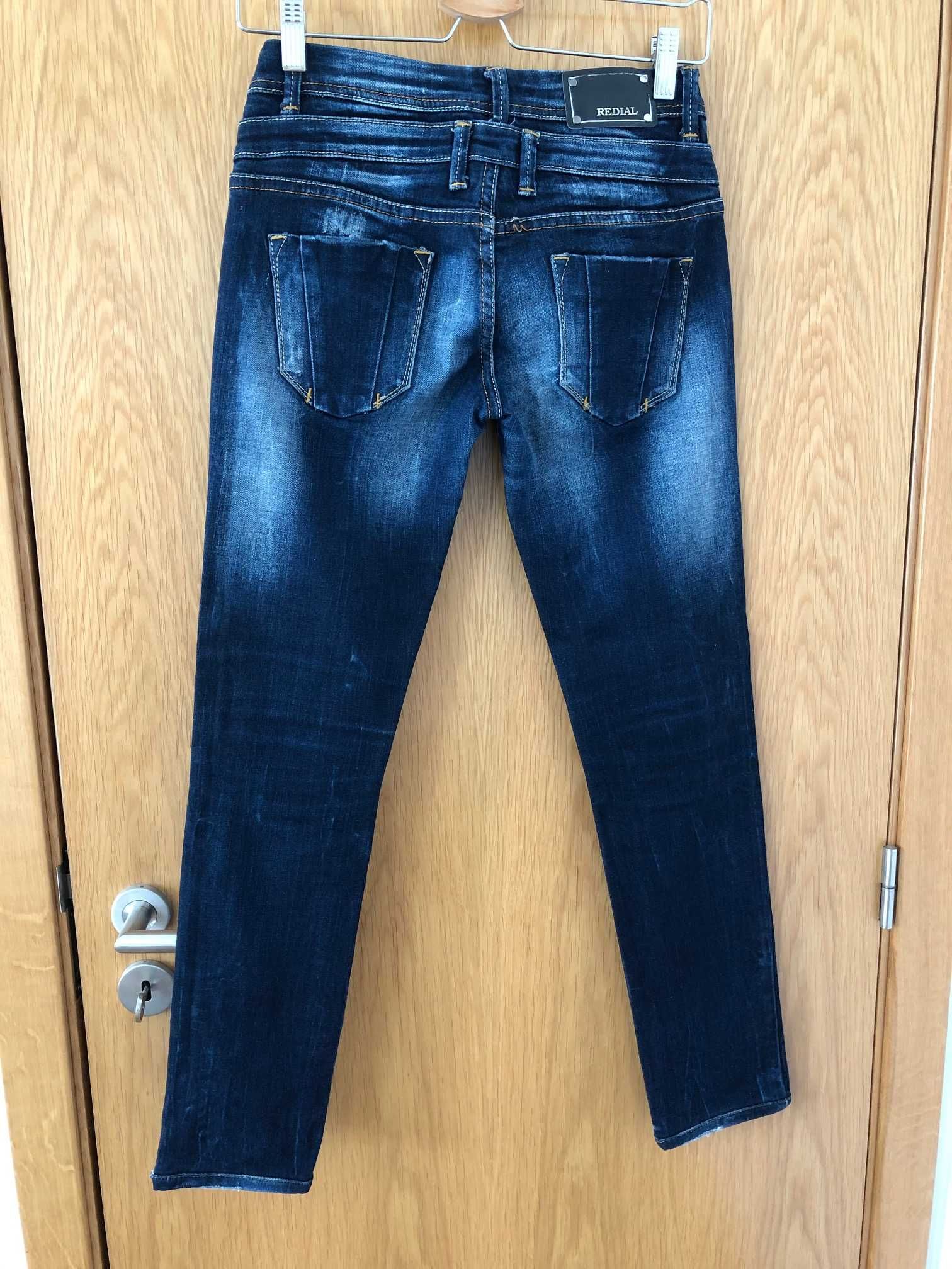 Jeans azul escuro cinta média - tamanho S (36)