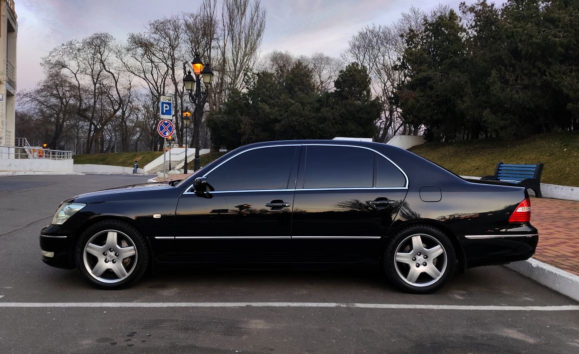 LEXUS LS430 President Europe