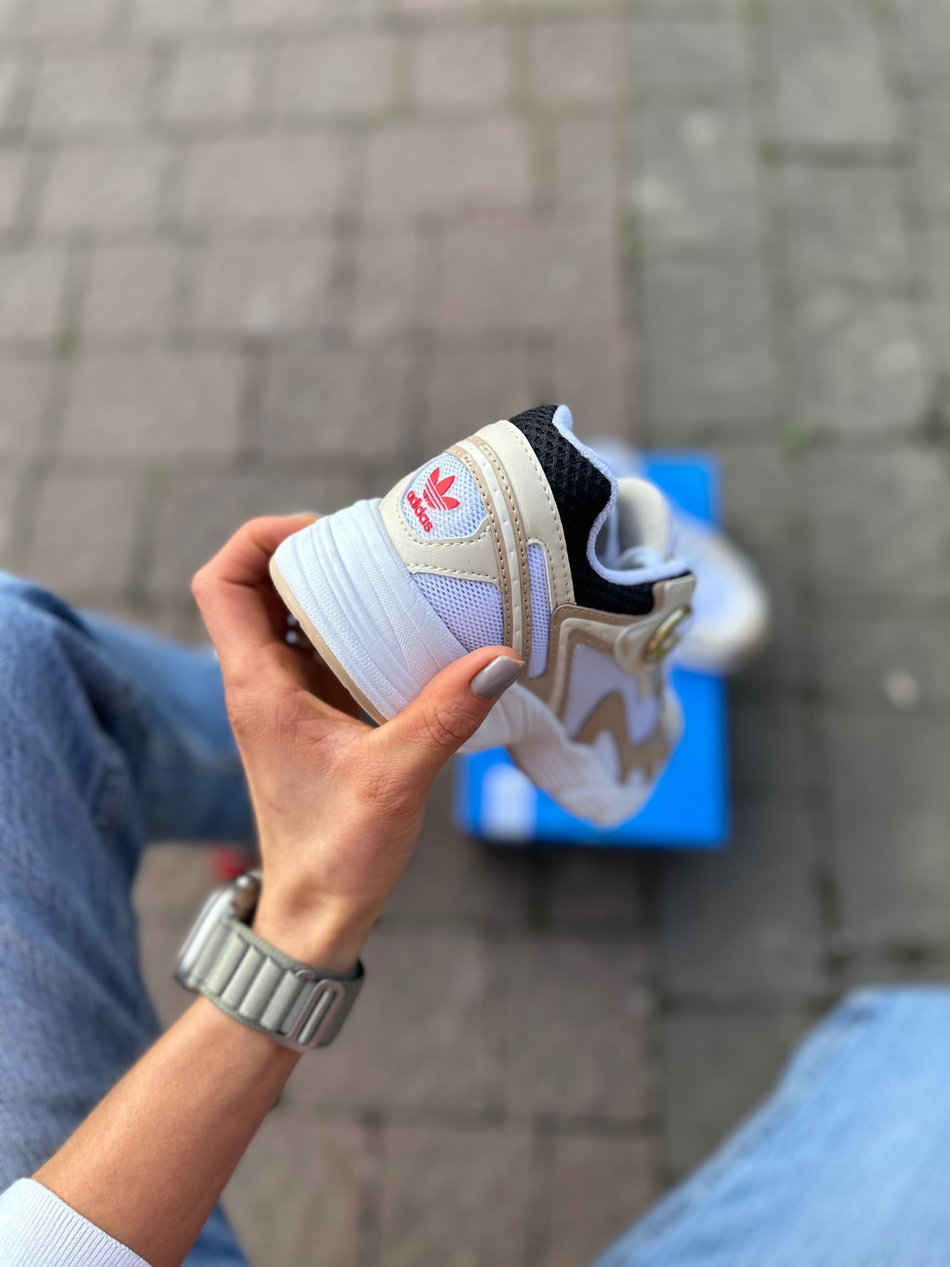 Оригінальні кросівки Adidas Astir W IF4831
