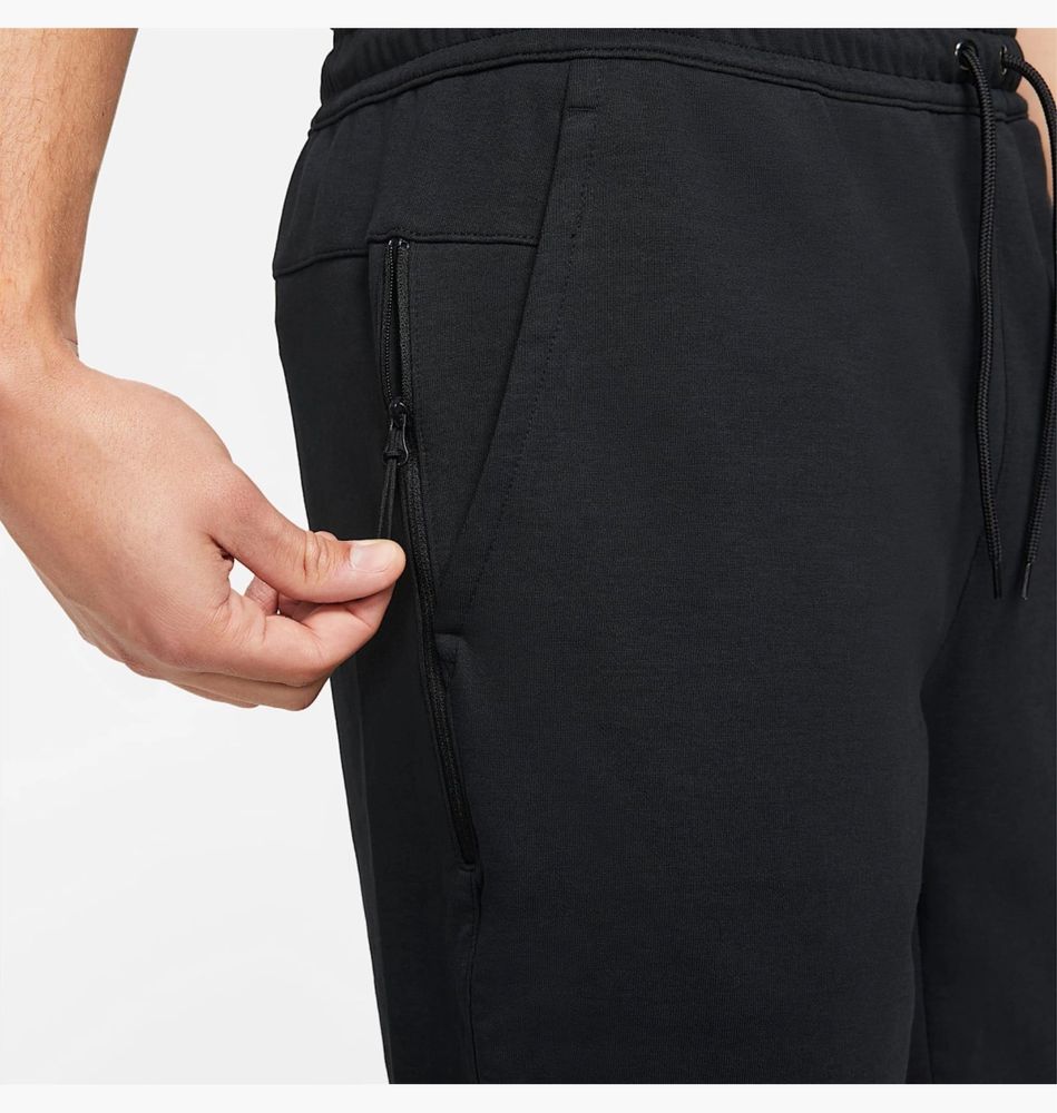 Шорти NIKE TECH ESSENTIALS оригінал DD5301-010
