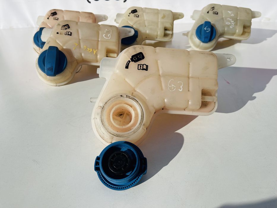 Розширювальний Бачок Audi A6 C6 2.7 3.0 2.4 2.0 3.2 Расширительный