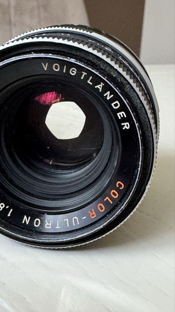 Voigtlander 50mm 1.8 з перехідником Sony