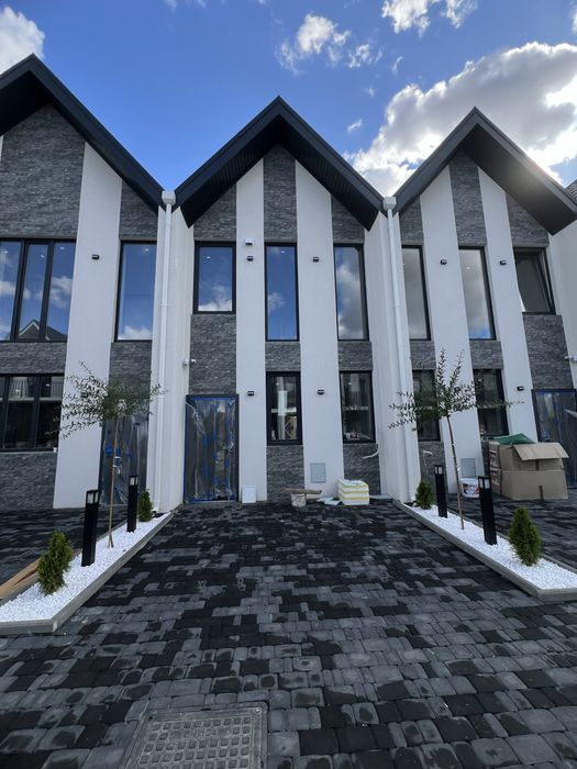 Продам таунхаус з ремонтом/ 75м2/ Котеджне містечко! / без комісії