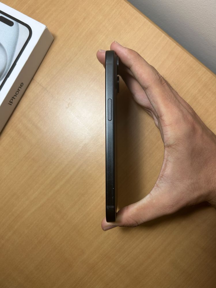iPhone 15 Preto 128GB | Como Novo | 100% Bateria |