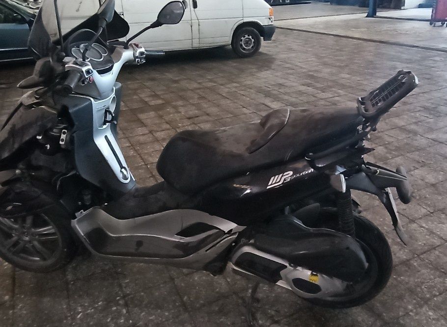 Motor Piaggio MP3 300ie