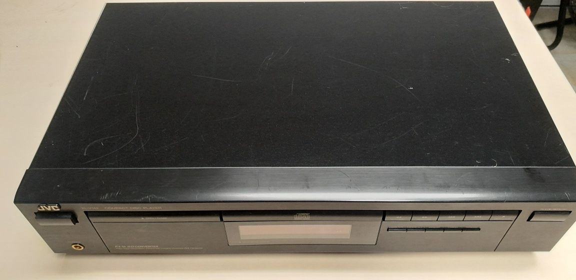 Odtwarzacz CD JVC XL-V142