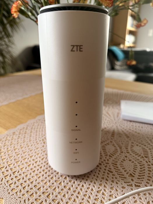 Router wifi 5G/LTE ZTE MC888