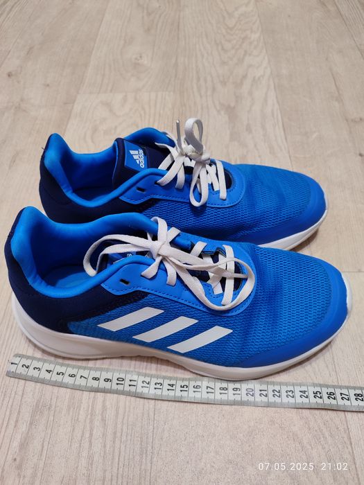 Кросовки Adidas!