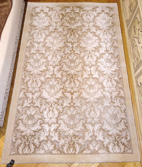 Килим світлий (2.35х1.50)