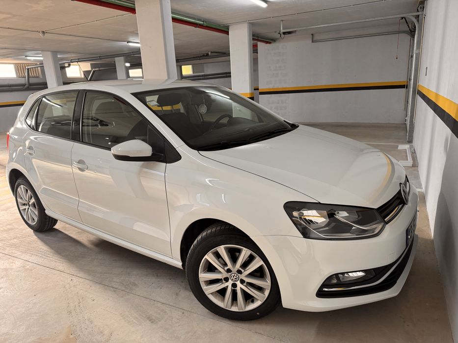 VW Polo Comfortline 2017,  perfeito estado.  4  pneus