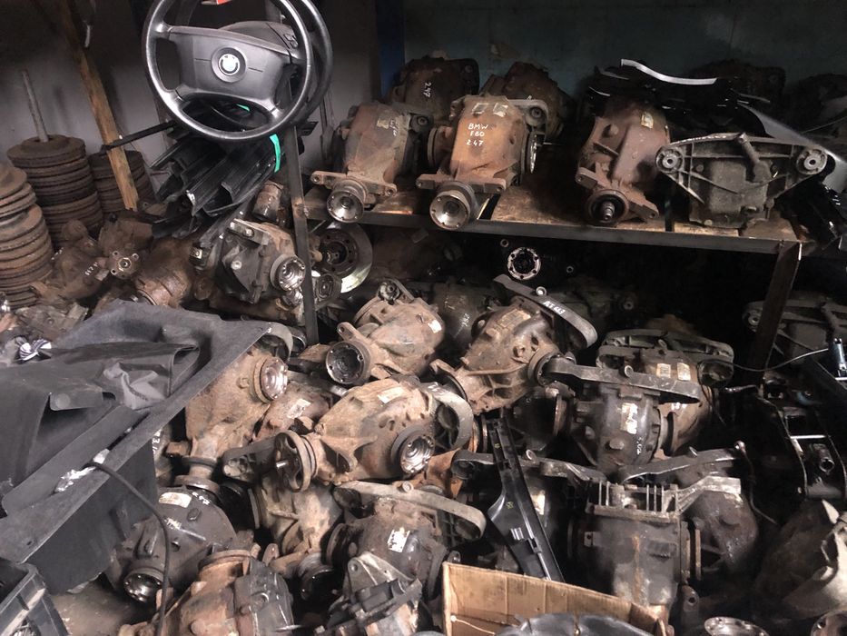 Редуктор міст BMW Е38 Е39 Е46 Е53 Е60 Е61 E65 E66 Е70 Е71 Е87 Е90