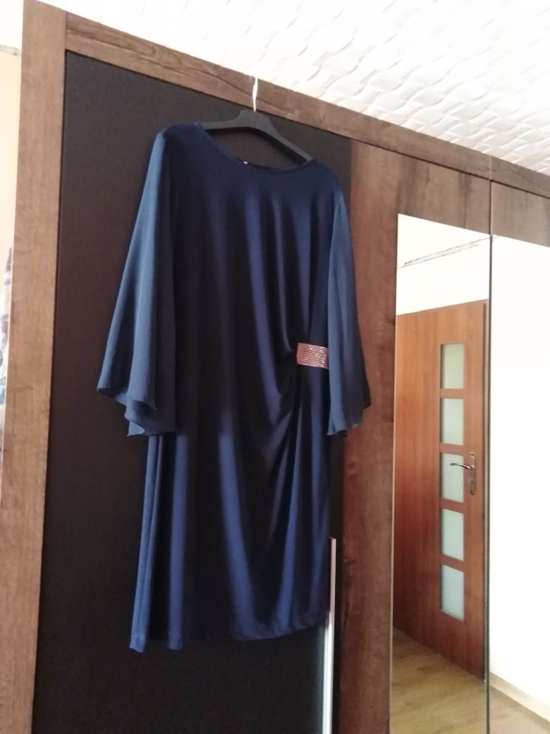 Elegancka sukienka
