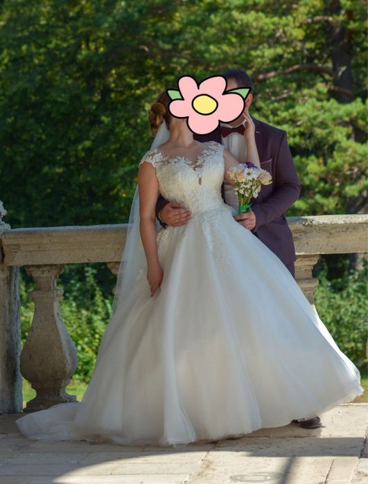 Весільна сукня