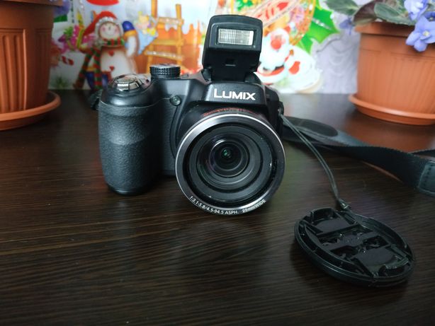 Цифрова фотокамера.Panasonic LZ20 LUMIX