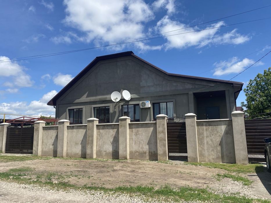 Продам будинок.В оренду не здається. Хто здає я не знаю!