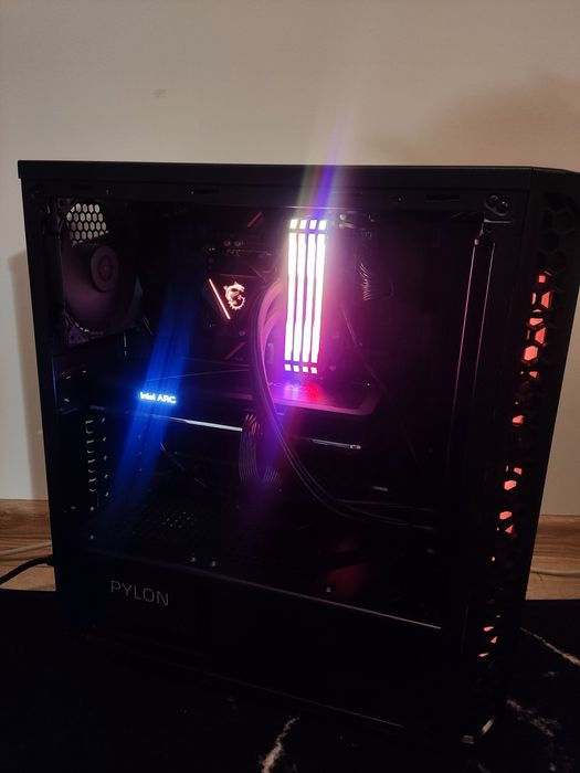 Komputer I3 10100f, Intel arc a750, 32gb ramu