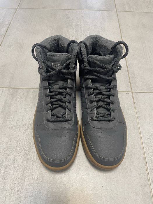 Кросівки сірі adidas