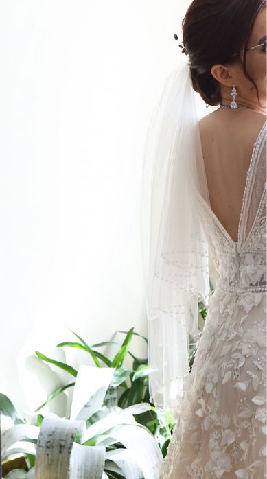 Welon ślubny z koralikami