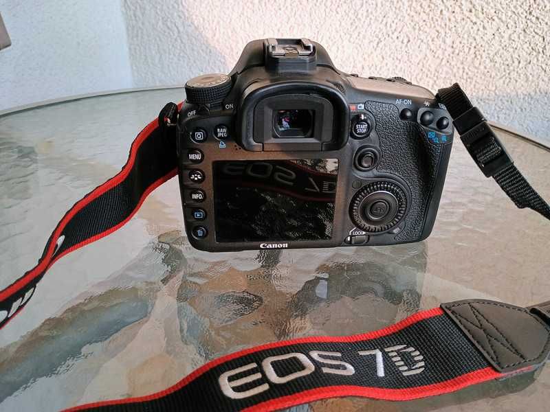 Lustrzanka Canon 7D
