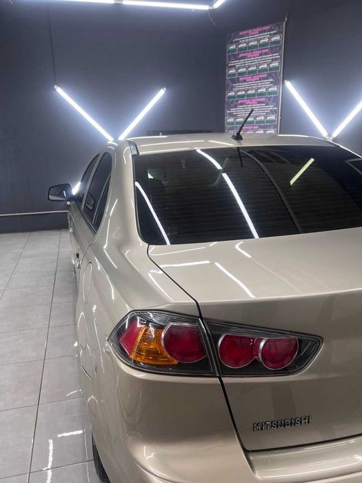 Машина  Mitsubihi Lancer 2010р.