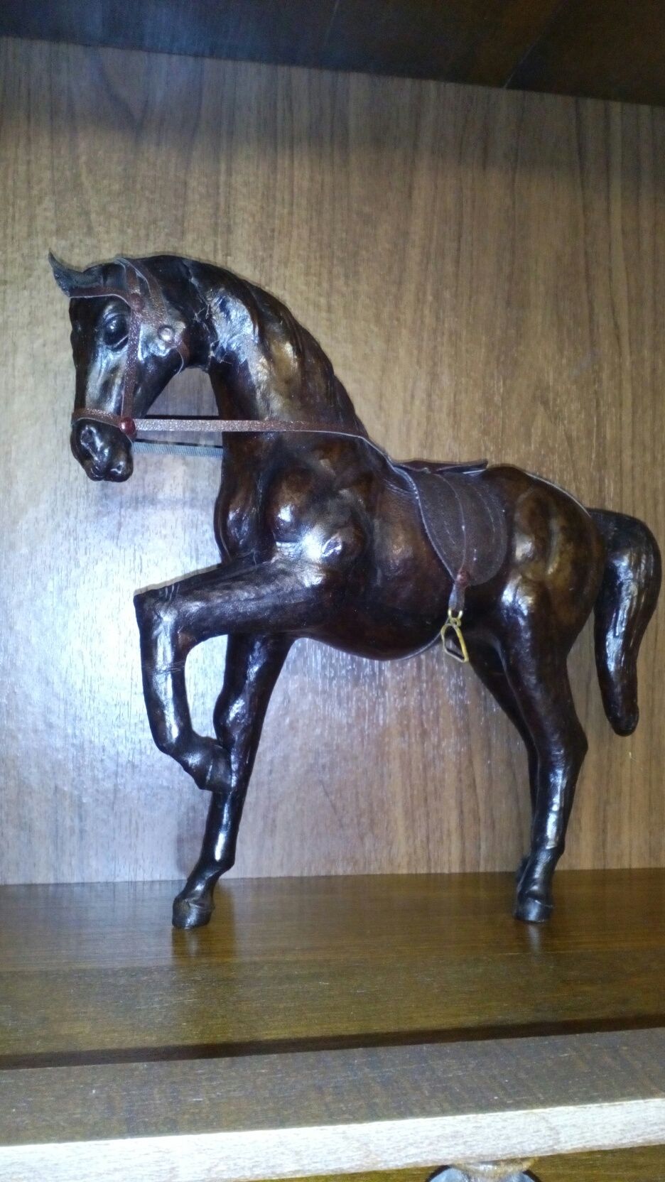 Кожаный конь (сувенир).