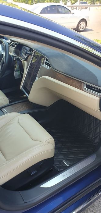 Продається Tesla model s