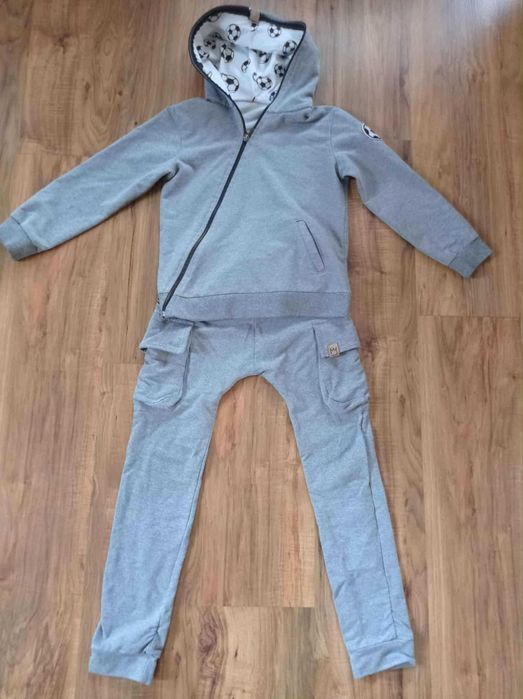 Dres dla chłopca rozmiar 128