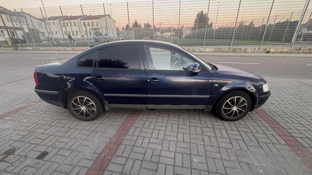 Sprzedam samochod Volkswagen Passat B5 110km