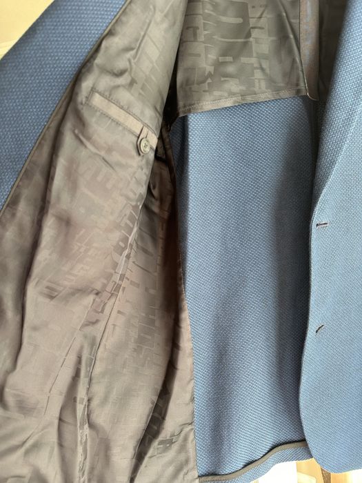 Продам пиджак Hugo Boss Оригинал!