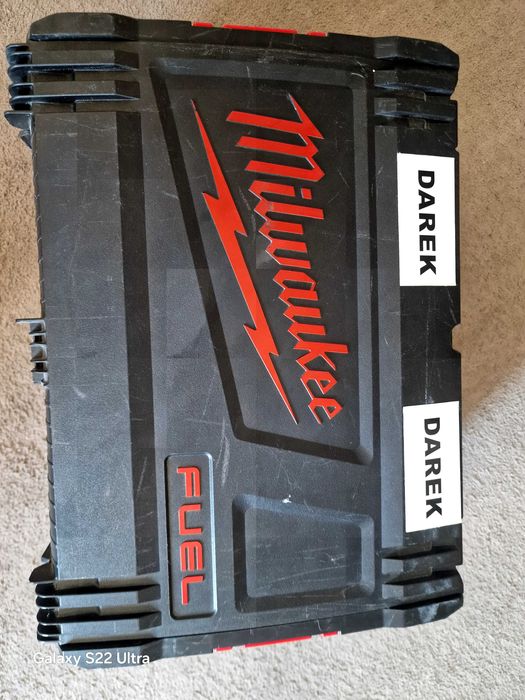 Milwaukee m18 fn18g