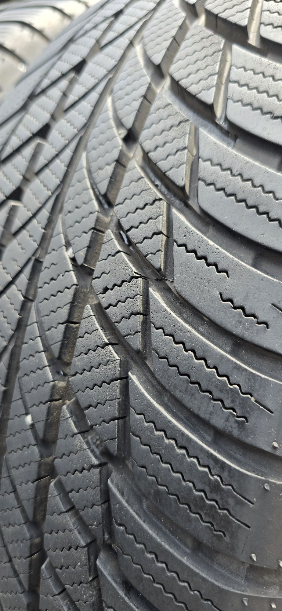 4x 205 60R17 Bridgestone Blizzak LM001