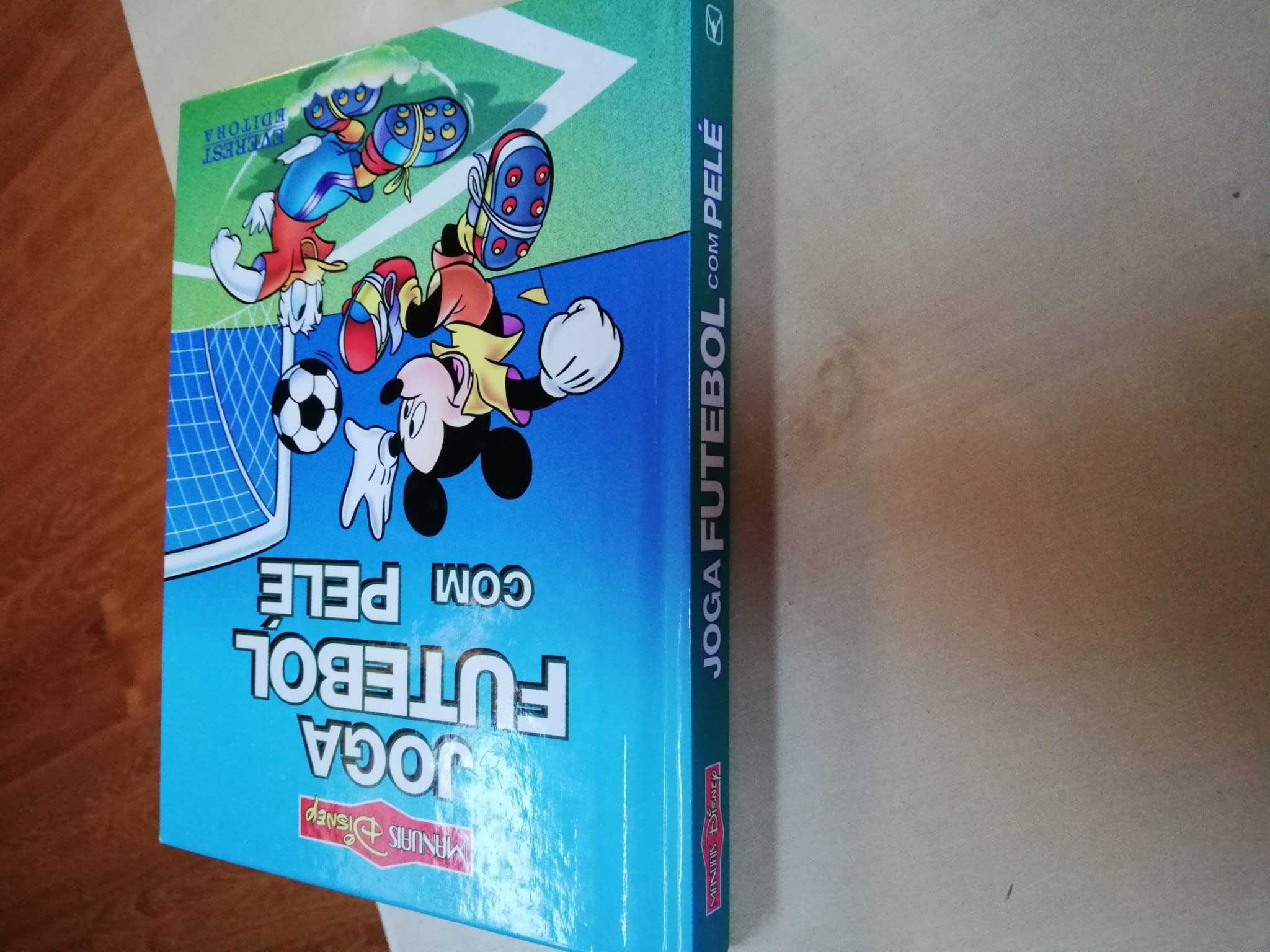 Livro Joga Futebol com Pelé da Disney em Português