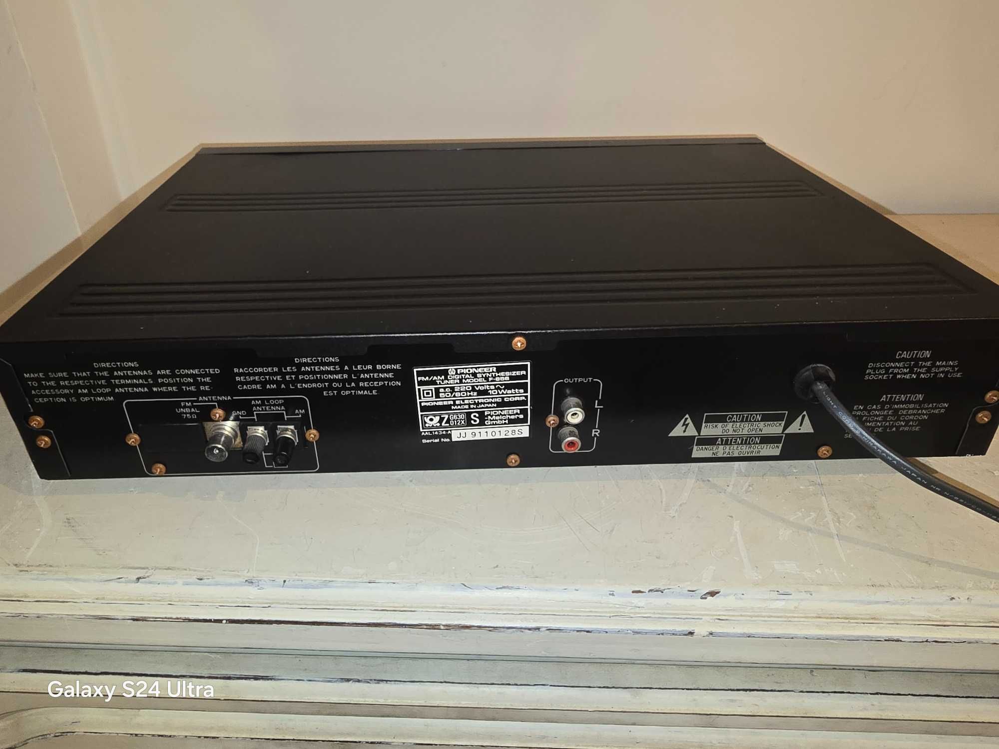 Pioneer tuner F-656