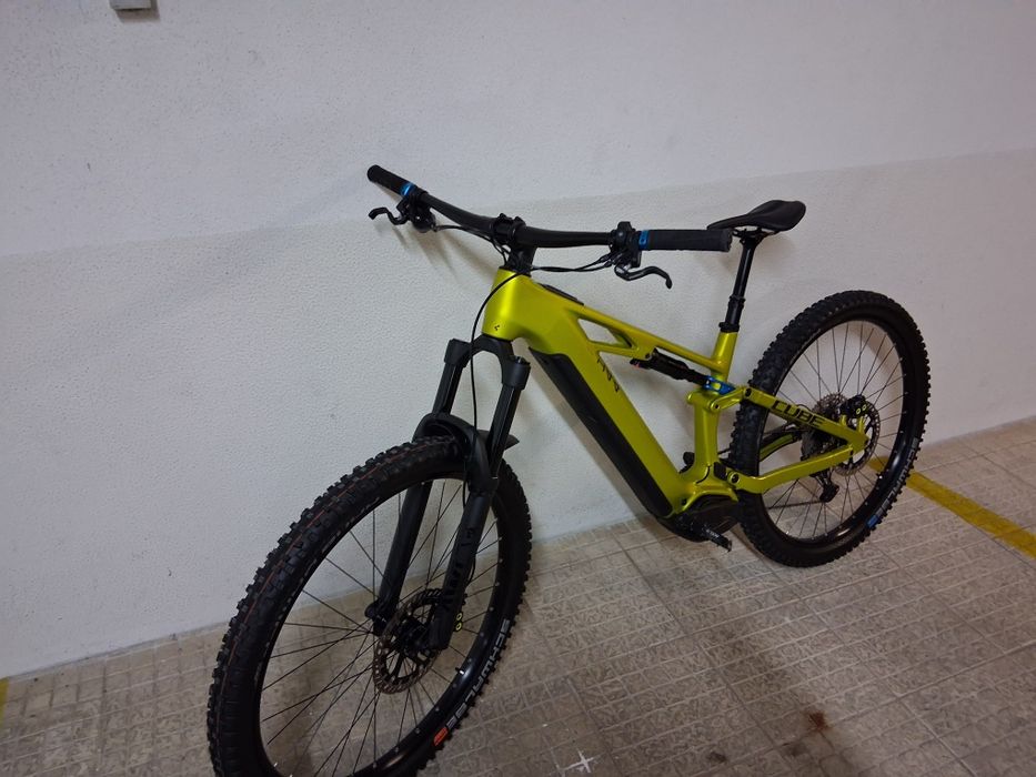 Bicicleta cube stereo