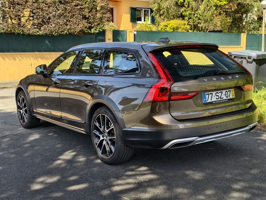 Volvo V90 Cross Country D4 AWD (2017) – Nacional | 190cv |
