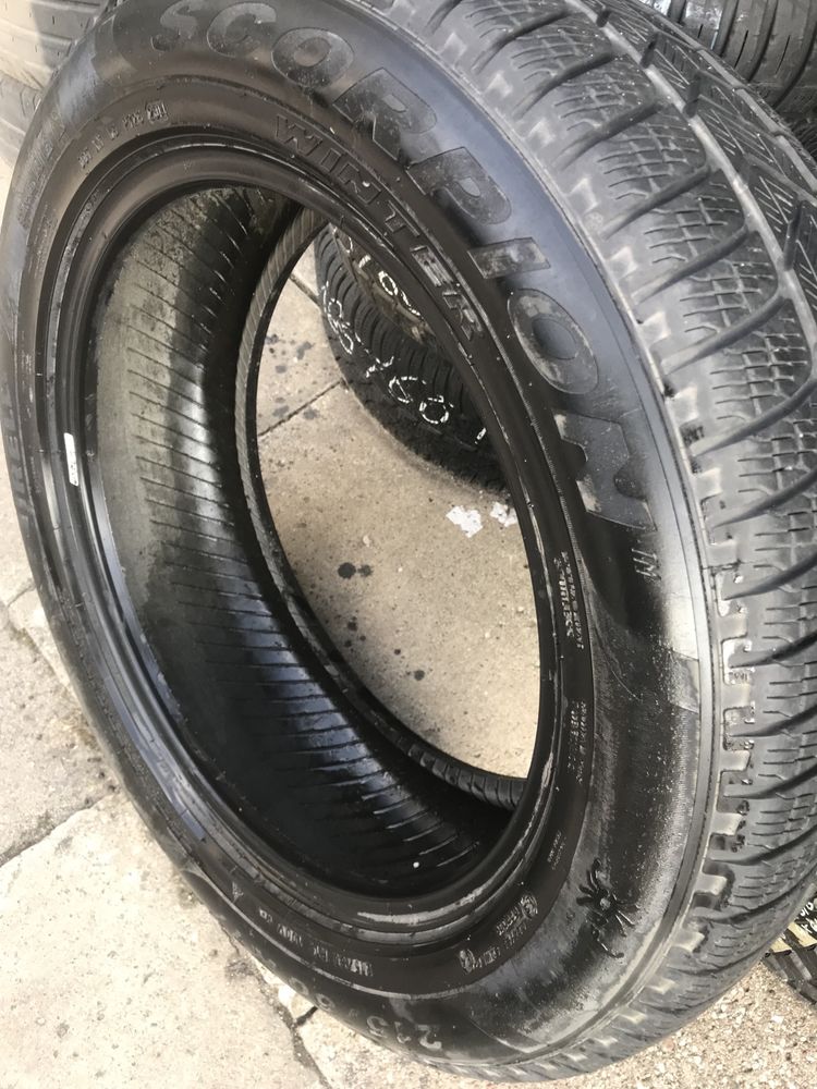 1 szt.opona zimowa 215/60R17 Pirelli Scorpion Winter 100V 14r.4.5 mm