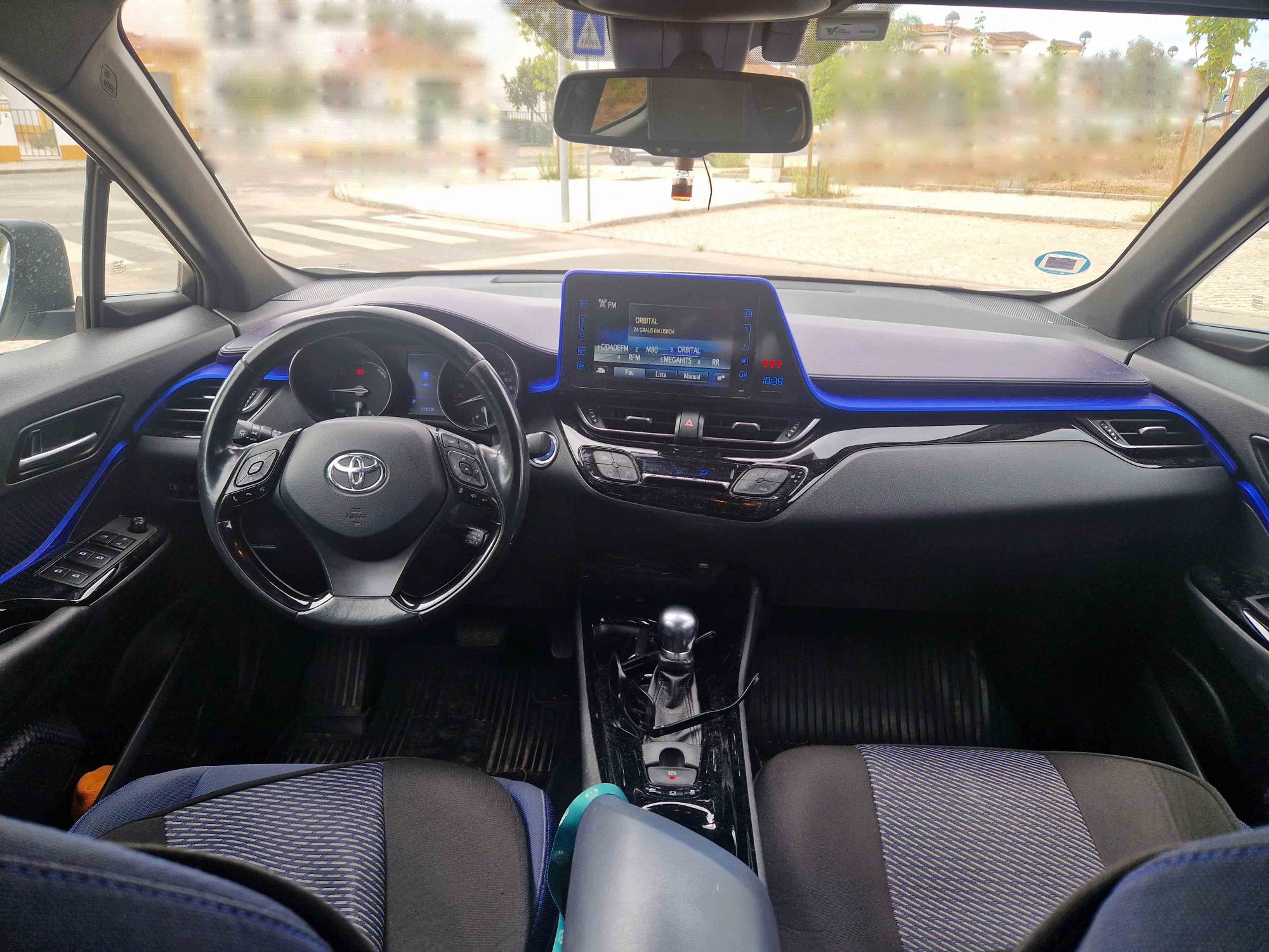 Toyota CHR 1.8 híbrido