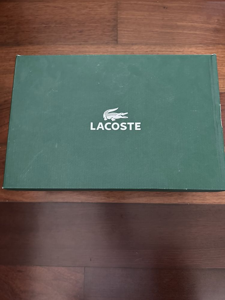 Sapatos masculinos de couro da Lacoste