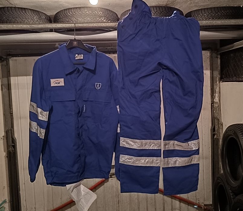 Sprzedam ubrania robocze oraz buty