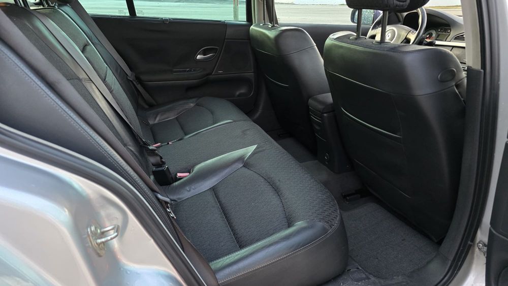 Renault Laguna 2.2 dci Caixa Automática