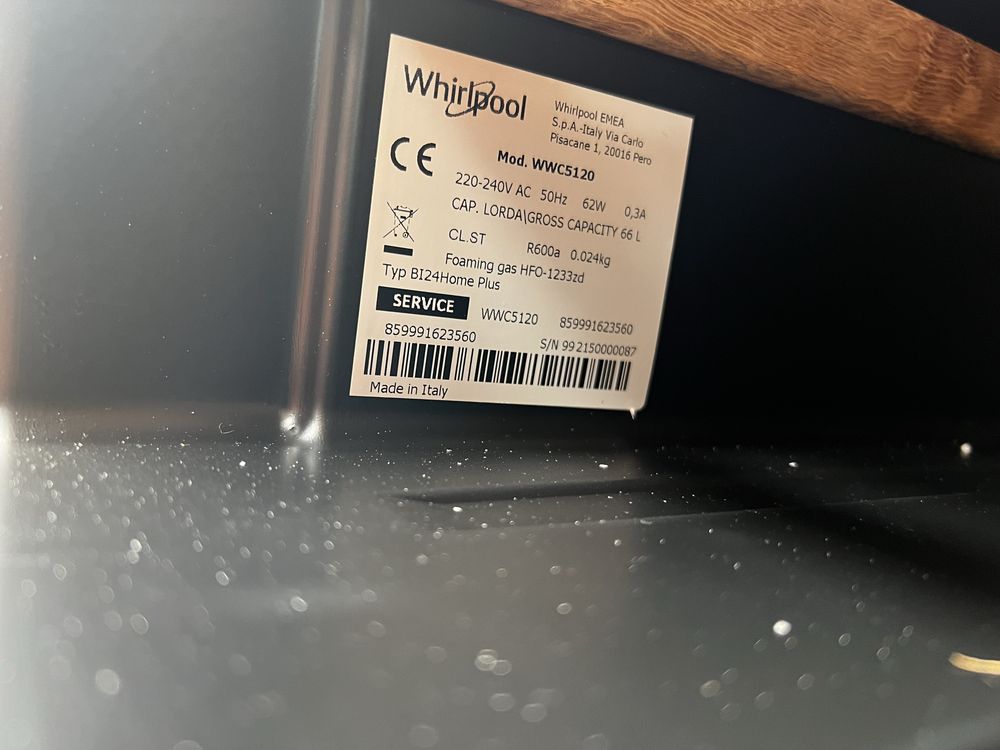 Cave vinhos 26 garrafas whirpool WWC5120
