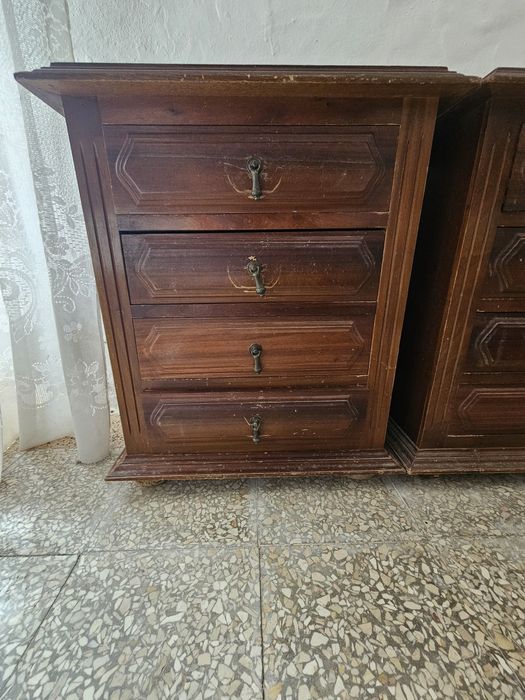 Mesas de cabeceira para recuperar