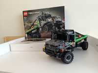 LEGO Technic Повнопривідна вантажівка Mercedes-Benz Zetros (42129)

Дж